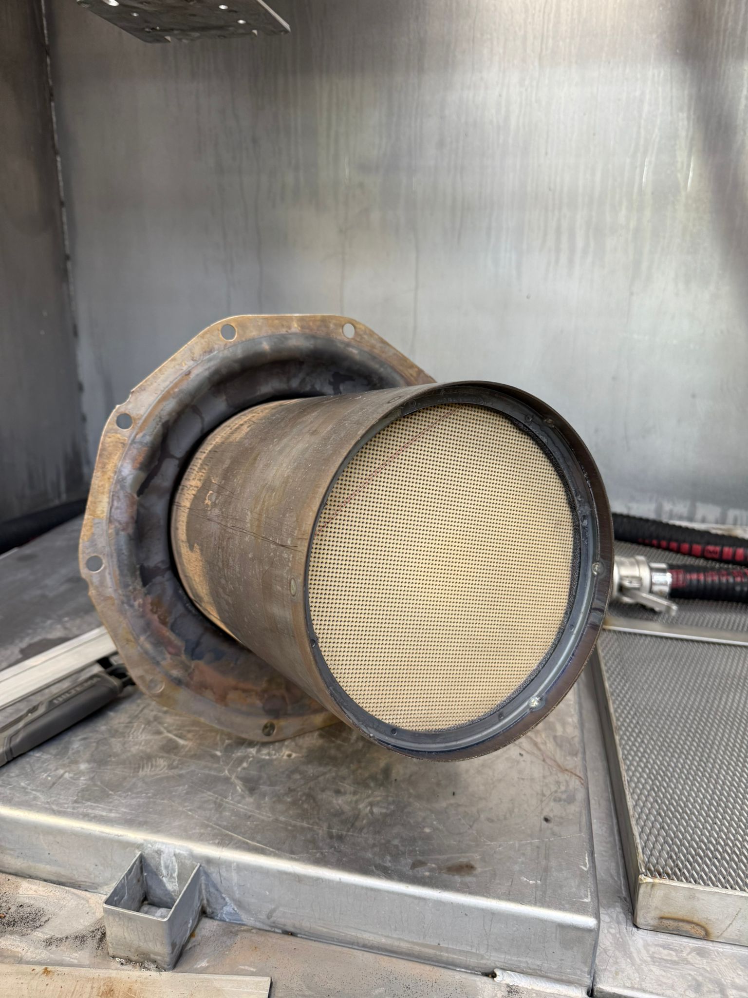 Hiukkassuodattimien pesu DPF Joensuu