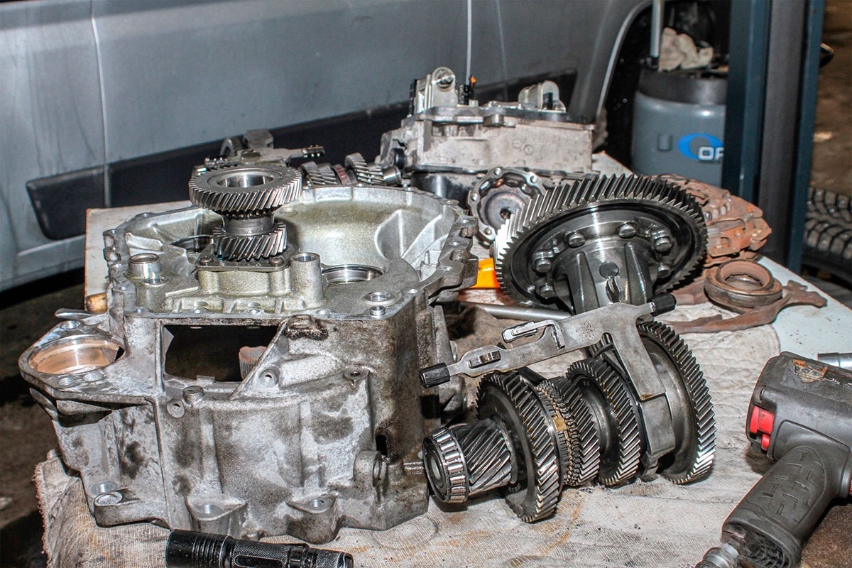 Automaattivaihteiston huolto Joensuun Autohuollossa